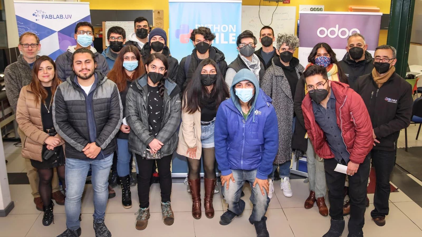 Foto grupal de asistentes 2022