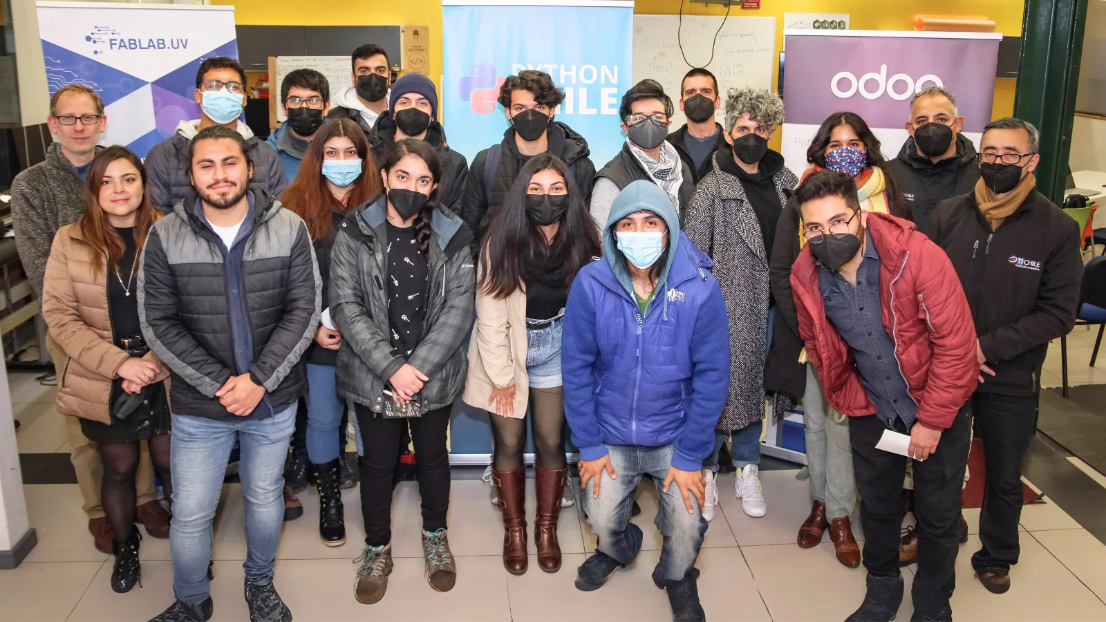 Foto grupal de asistentes 2022